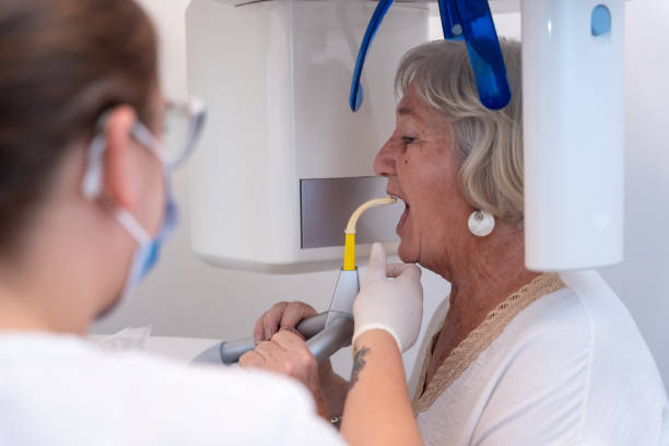 Best Emergency Gum Treatment in Paris, TX
